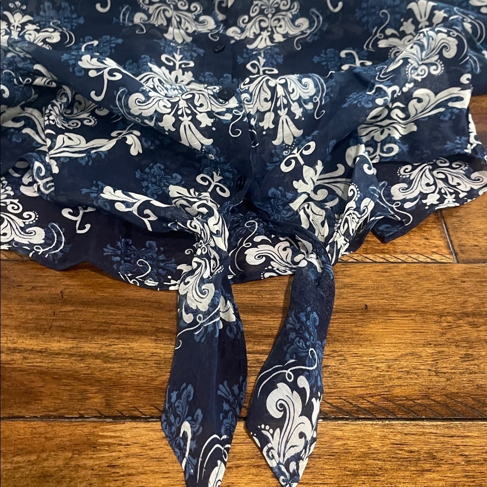 Halogen long sleeve blue sheer paisley button front tie waist top blouse Small - Picture 11 of 16